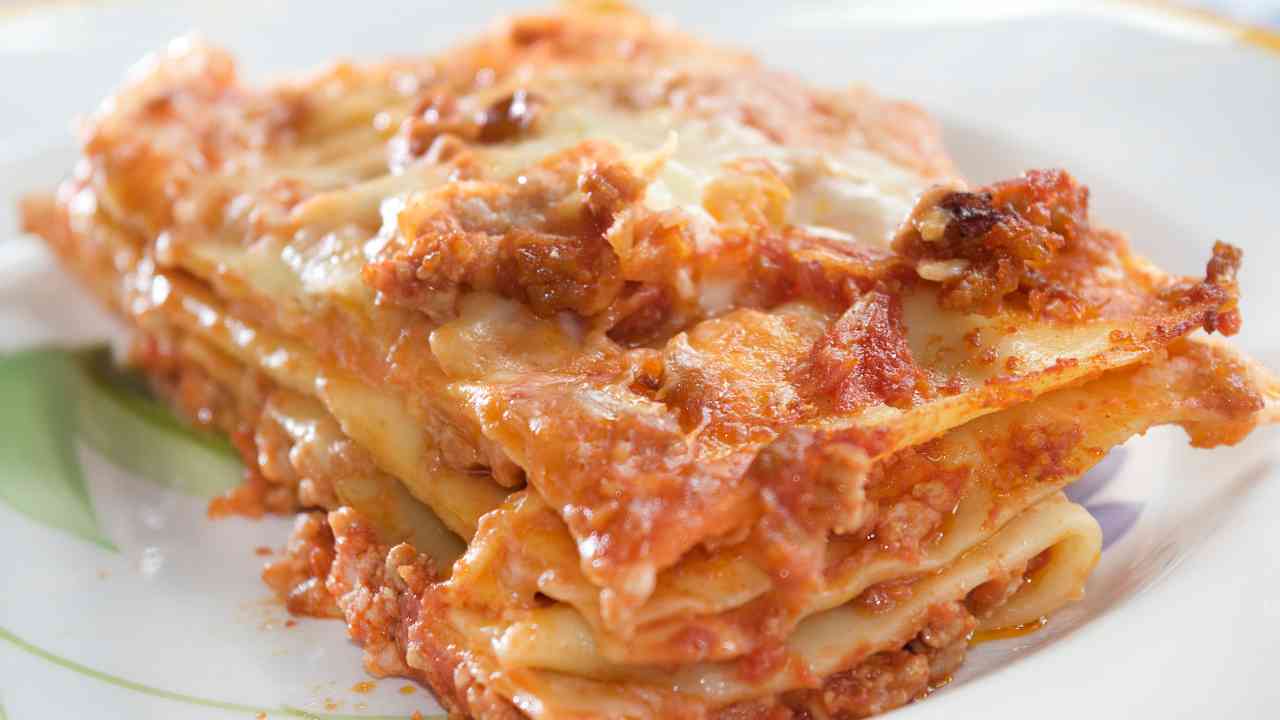 Lasagne alla bolognese senza glutine - Lacuocherellona.it